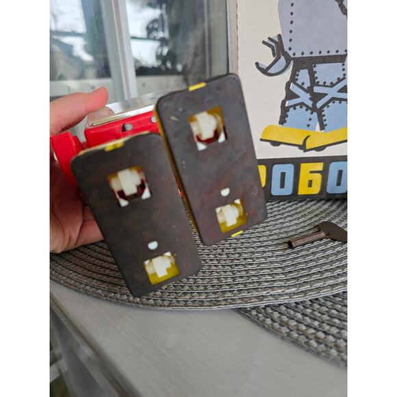 Vintage Rare Old RUSSIAN USSR Robot Space Toy Wind Up Soviet Union POGOT w/ Key - Picture 9 of 12